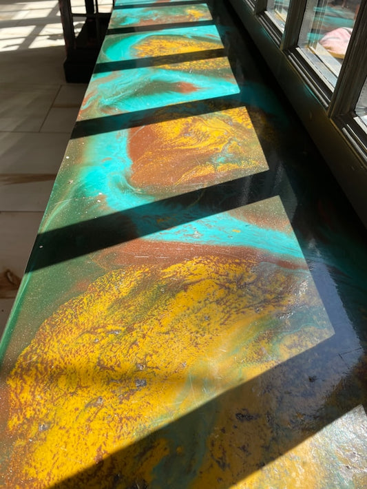 Colorful Console Tables: How to Use Teal and Other Accent Colors in an Entryway