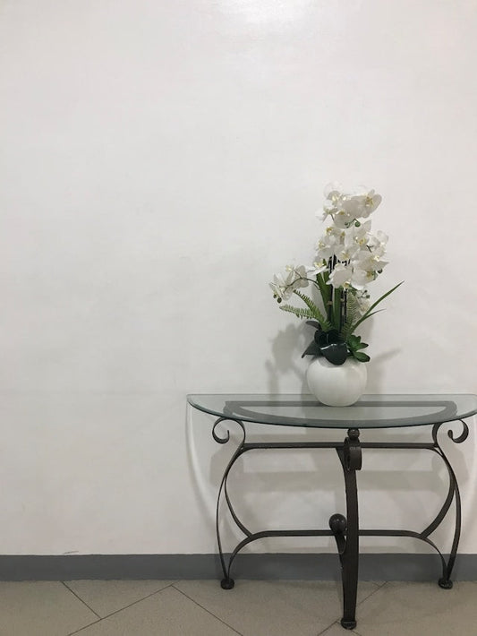 Glass Console Tables: How to Create a Lighter Look in Small Entryways