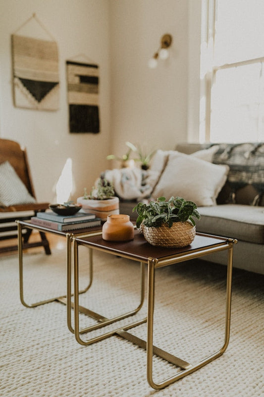 Decorative Accent Tables: How to Use Sculptural Designs Without Overdecorating a Room