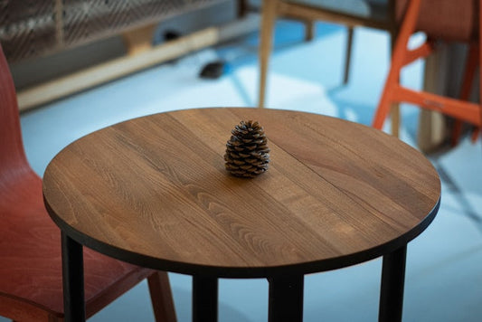 End Table Buying Guide: How to Choose Height, Shape, and Storage for a Sofa or Bed
