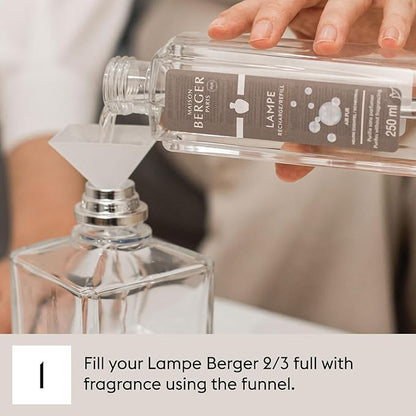 Maison Berger - Velvet of Orient - Lampe Berger Fragrance Refill Oil for Home Diffusers - Luxury Air Freshener with Coffee Flower, Vanilla & Cedarwood Notes - 16.9 Fl Oz (500ml)