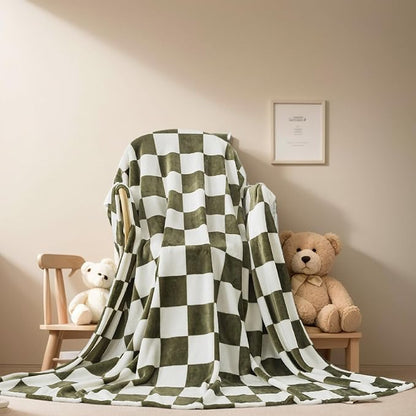 Checkered King Size Blanket,Premium Lightweight Anti-Static 90x108 Inches Sage Green Throw Blankets for King Calking Bed,Couch, Sofa, Chair, Camping, Picnic,Sage Green