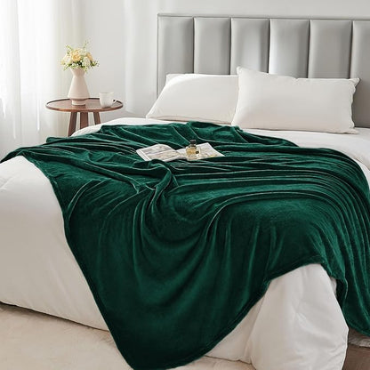 BEDELITE Fleece Blanket Christmas Forest Green Throw Blankets for Couch & Bed, 300GSM Luxury Plush Cozy Fuzzy Blanket 50" x 60", Super Soft Warm Lightweight Throw Blanket for Travel Camping