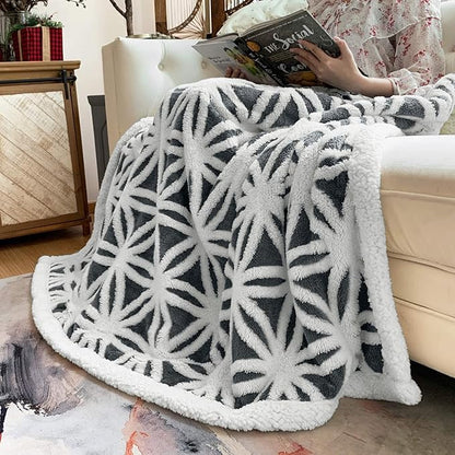 LOMAO Sherpa Fleece Blanket Fuzzy Soft Throw Blanket Dual Sided Blanket for Couch Sofa Bed (Dark Grey, 51''x63'')