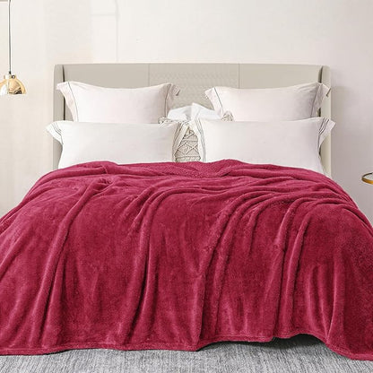 Exclusivo Mezcla Plush Fuzzy Fleece Bed Blanket King Size, Super Soft, Fluffy and Warm Blankets, Suitable for All Seasons (Deep Red, 90x104 Inches)