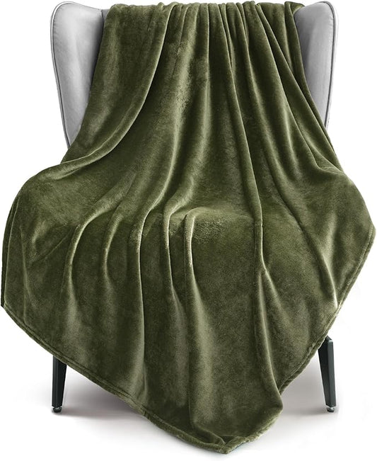Exclusivo Mezcla Extra Large Fleece Throw Blanket for Couch, Sofa, 300GSM Super Soft and Warm Blankets, Olive Green Throw All Season Use, Cozy, Plush, Lightweight, 50x70 Inches