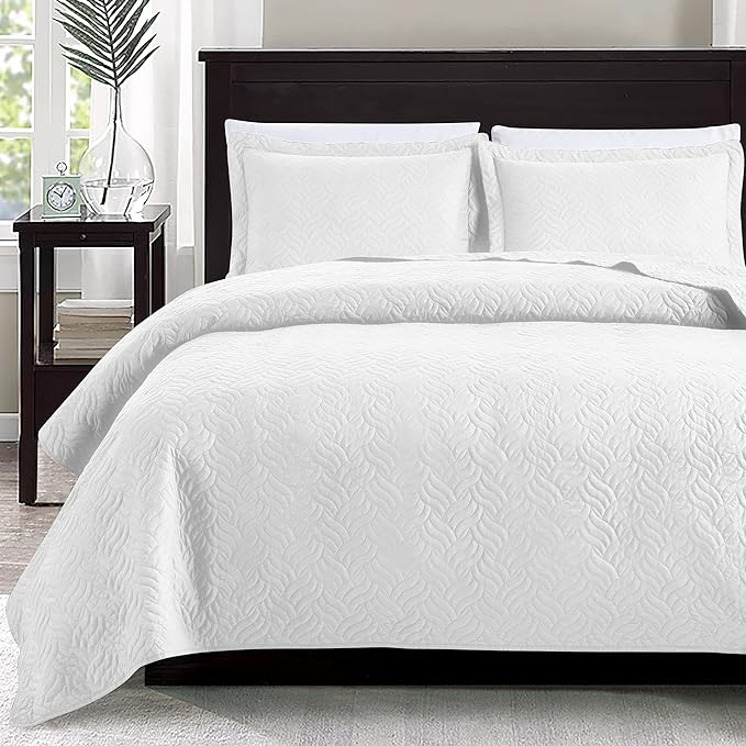 Love's cabin Quilts for Queen Bed White Bedspreads - Soft Bed Summer Lightweight Bedspread Comforter - Modern Style Wave Pattern Coverlet for All Season - 3 Pieces (1 Quilt, 2 Pillow Shams)