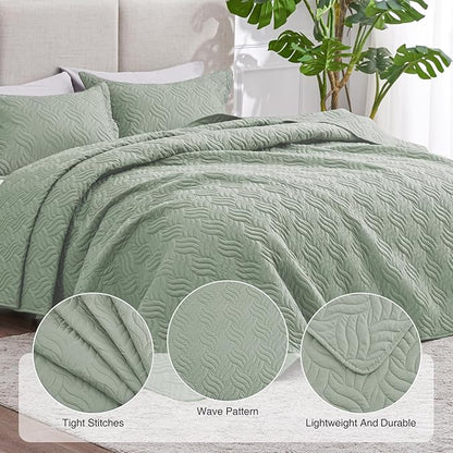 Love's cabin Quilts for Queen Bed Sage Bedspreads Bedding Set - Summer Lightweight Bedspread Comforter - Wave Pattern Bedding Coverlet for All Season - 3 Pieces (1 Quilt, 2 Pillow Shams)