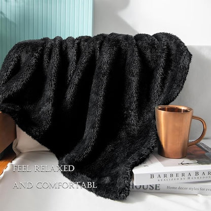 Exclusivo Mezcla Plush Fuzzy Fleece Bed Blanket King Size, Super Soft, Fluffy and Warm Blankets, Suitable for All Seasons (Black, 90x104 Inches)