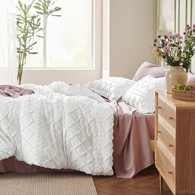 Bedsure Full Comforter Set - Black Comforter, Boho Tufted Shabby Chic Bedding for Kids, 3 Pieces Vintage Farmhouse Bed Set for All Seasons, Fluffy Soft Bedding with 2 Pillow Shams