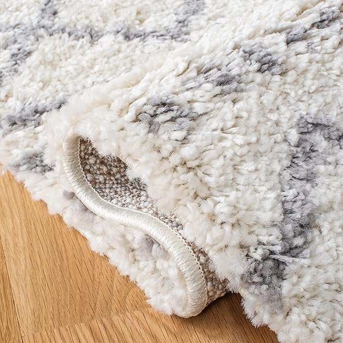SAFAVIEH Arizona Shag Collection Area Rug - 6'7" x 9'2", Ivory & Grey, Moroccan Design, Non-Shedding & Easy Care, 1.6-inch Thick Ideal for High Traffic Areas in Living Room, Bedroom (ASG741F)