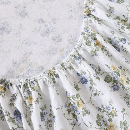 Laura Ashley - Flannel Sheets King Size, Anti-Pilling & Wrinkle Resistant Cotton, Touchably Soft for All-Season Comfort - Bed Sheets with Matching Pillowcases & Fitted Sheet (Le Fleur Cottage Blue)
