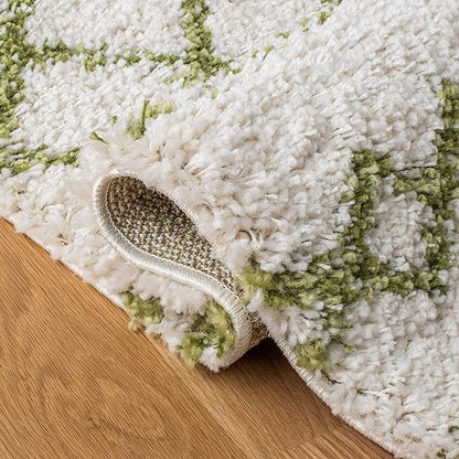 SAFAVIEH Arizona Shag Collection Runner Rug - 2'3" x 6', Ivory & Green, Moroccan Design, Non-Shedding & Easy Care, 1.6-inch Thick, Ideal for The Living Room, Bedroom, Dining Room (ASG741Y-26)