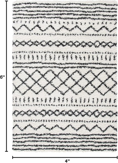 SAFAVIEH Arizona Shag Collection Accent Rug - 4' x 6', Ivory & Black, Moroccan Design, Non-Shedding & Easy Care, 1.6-inch Thick Ideal for High Traffic Areas in Entryway, Living Room, Bedroom (ASG741Z)