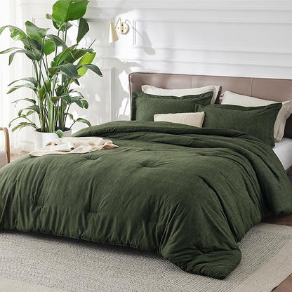 Bedsure King Size Comforter Set - Dark Green Soft Bedding for All Seasons, Cationic Dyed Bed Set, 3 Pieces, 1 King Size Comforter (104"x90") and 2 Pillow Shams (20"x36"+2")