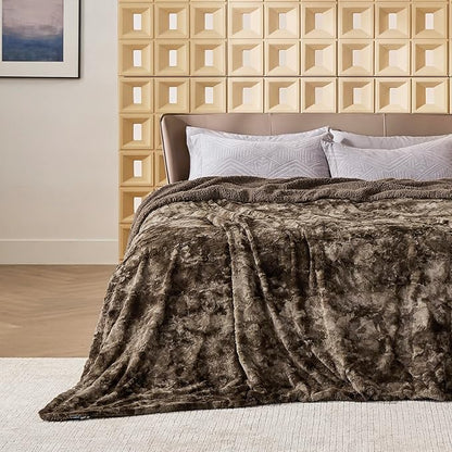 Bedsure GentleSoft Sherpa Fluffy Blanket Queen Size for Bed - Fleece Warm and Cozy for Women Gift, Plush & Fuzzy Faux Fur Christmas Blanket for Couch, Sofa Decor, Tie Dye Design, Brown, 90x90 Inches