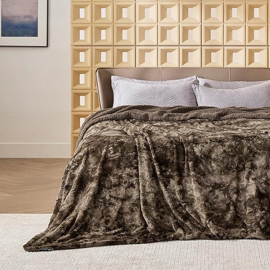 Bedsure GentleSoft Sherpa Fluffy Blanket Queen Size for Bed - Fleece Warm and Cozy for Women Gift, Plush & Fuzzy Faux Fur Christmas Blanket for Couch, Sofa Decor, Tie Dye Design, Brown, 90x90 Inches