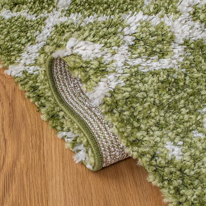 SAFAVIEH Arizona Shag Collection Accent Rug - 3'2" x 5', Green & Ivory, Moroccan Design, Non-Shedding & Easy Care, 1.6-inch Thick Ideal for High Traffic Areas in Foyer, Living Room, Bedroom (ASG741X)