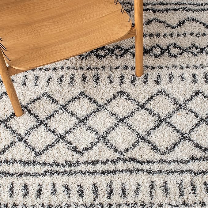 SAFAVIEH Arizona Shag Collection Area Rug - 9' x 12', Ivory & Black, Moroccan Design, Non-Shedding & Easy Care, 1.6-inch Thick Ideal for High Traffic Areas in Living Room, Bedroom (ASG741Z)