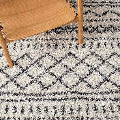 SAFAVIEH Area Rug 8x10 - Arizona Shag Collection - Large - Ivory & Black, Moroccan Design, Non-Shedding & Easy Cleaning, Ultra Plush Thick Pile, Ideal for Living Room, Bedroom, Dining Space (ASG741Z)